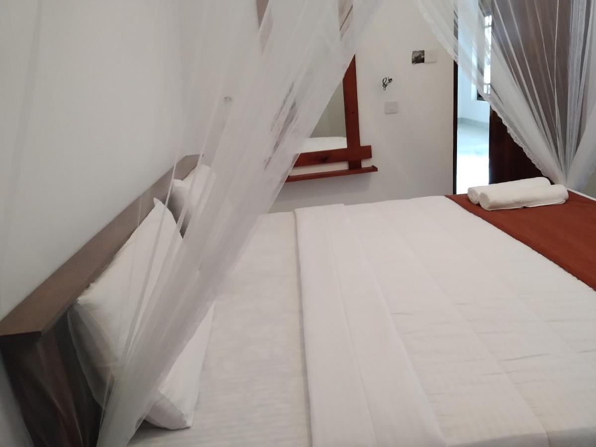 Holly House Homestay エッラ エクステリア 写真