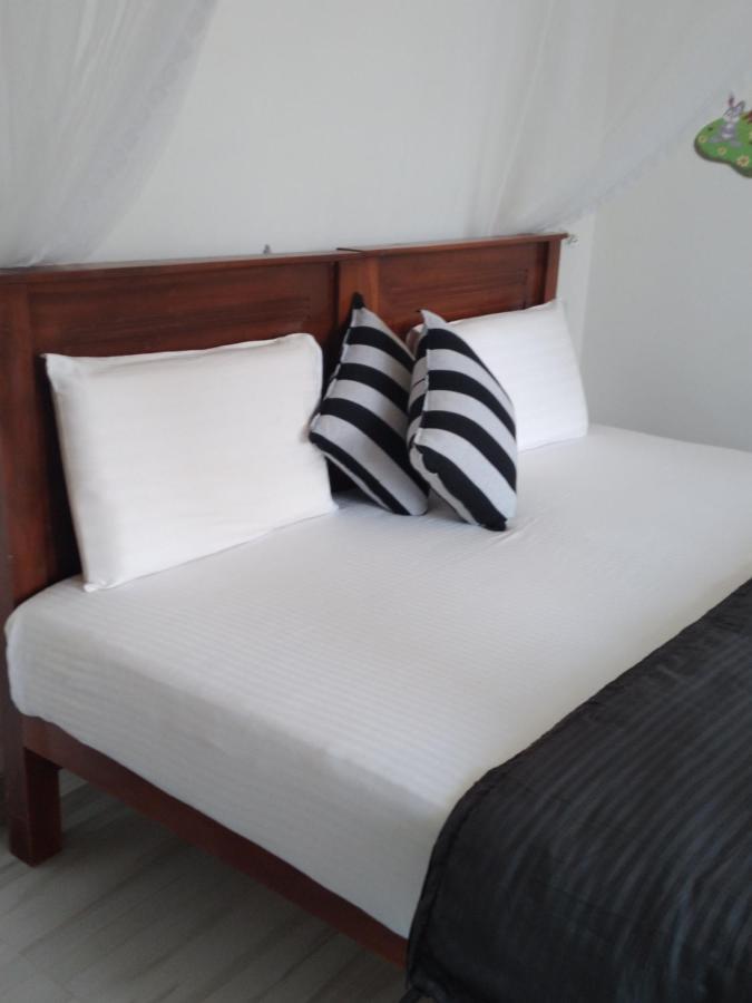 Holly House Homestay エッラ エクステリア 写真