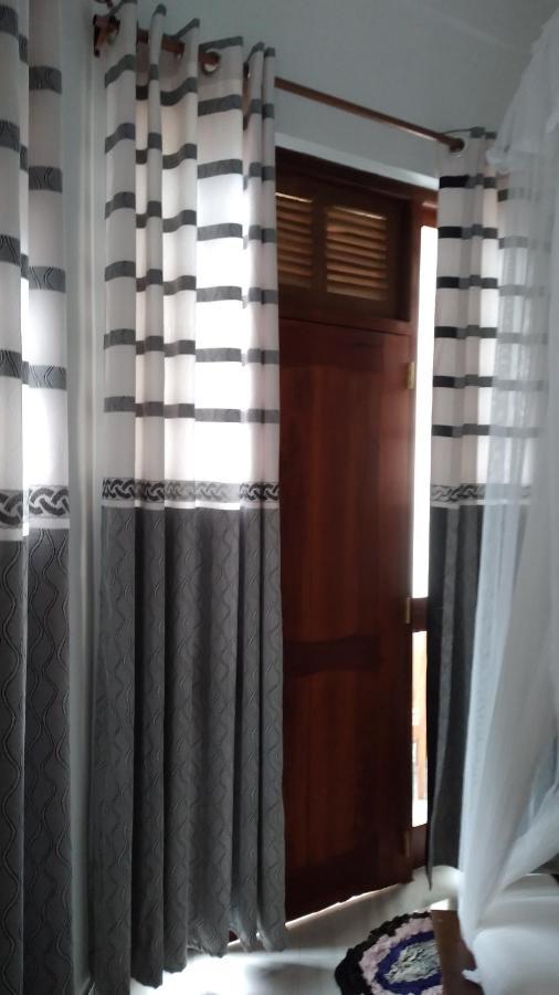 Holly House Homestay エッラ エクステリア 写真